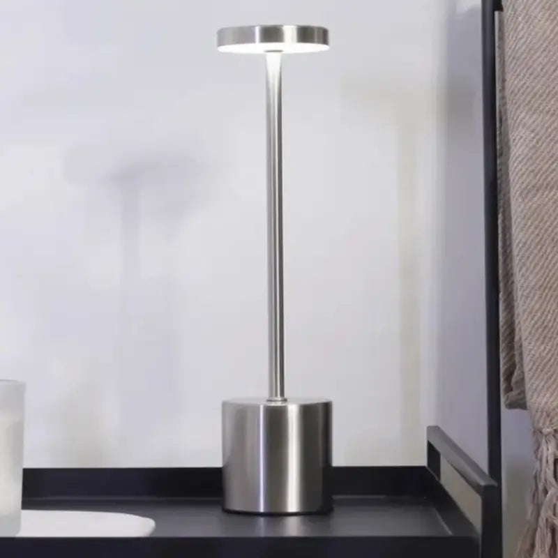 Luminária de Mesa Sem fio Dimerizável