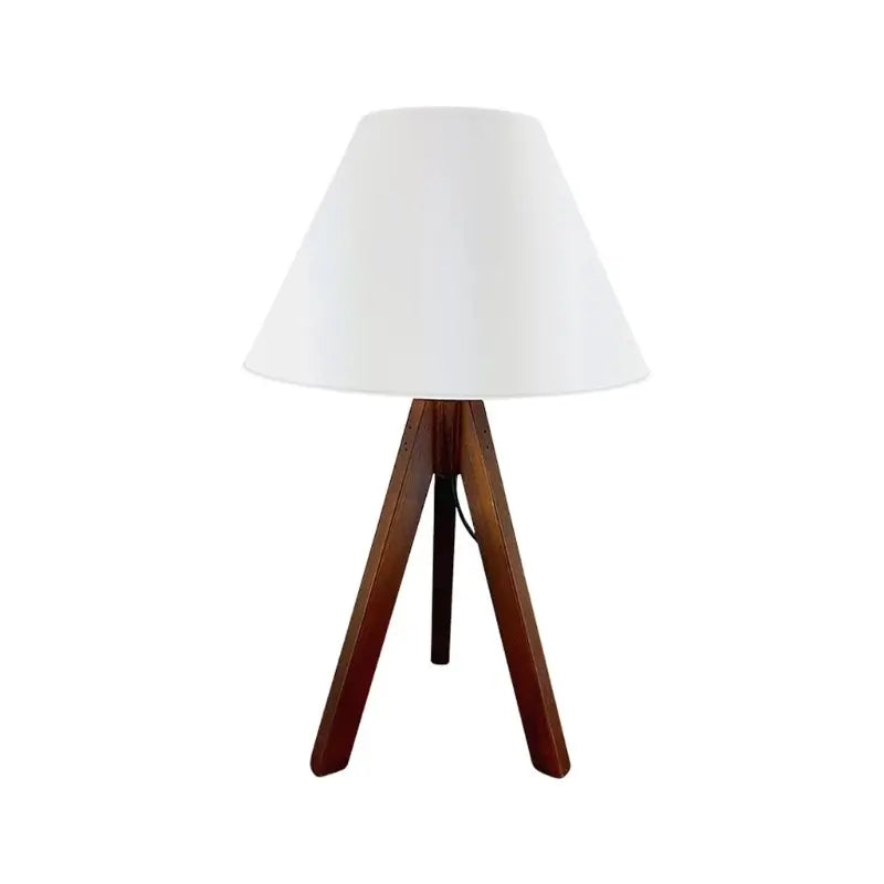 Abajur de Mesa em Madeira Tripé para Quarto - Ilúmine Decor