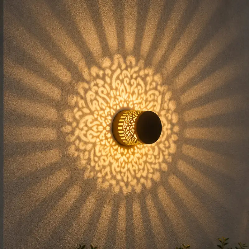 Arandela Solar LED Mandala Luz Quente IP65 para Jardim - Ilúmine Decor