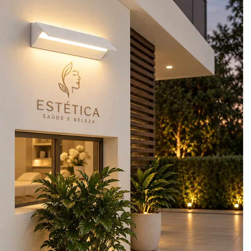 Arandela de Parede LED em Alumínio Ajustável 270°