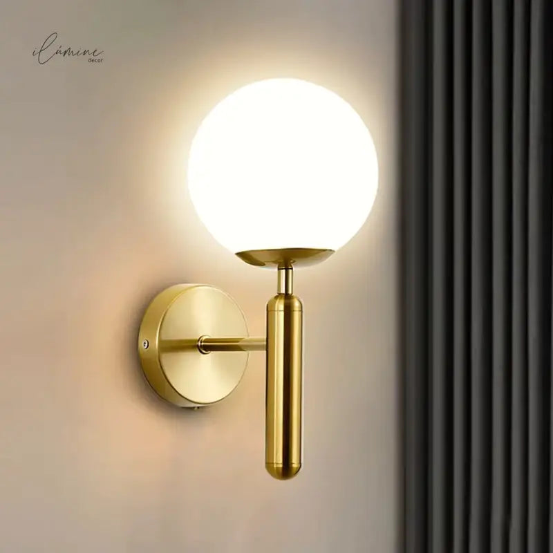 Arandela de Parede Moderna Dourada em Metal - Ilúmine Decor