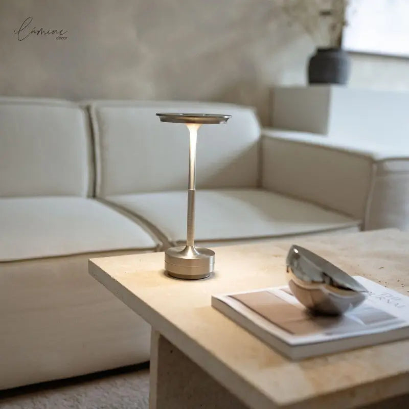 Luminária de Mesa LED Sem Fio 3 Tons de Luz - Ilúmine Decor