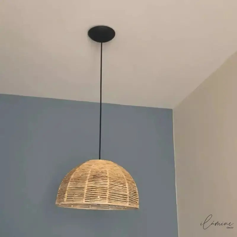 Luminária de Teto Pendente em Palha Artesanal - Ilúmine Decor