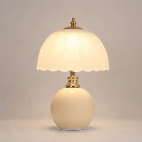 Abajur de Mesa Luxo em Cerâmica e Vidro 3 Tons de Luz para Quarto - Ilúmine Decor