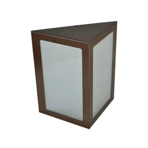 Arandela de Parede Externa Triangular Alumínio e Vidros - Ilúmine Decor