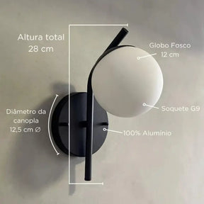 Arandela de Parede Inclinada com Globo de Vidro