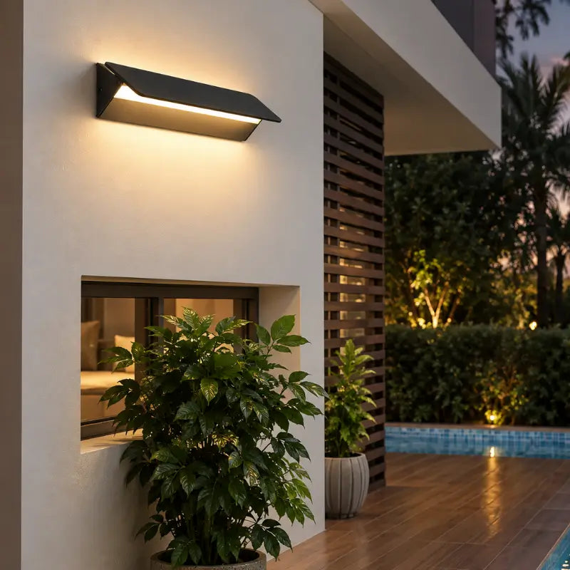Arandela de Parede LED em Alumínio Ajustável 270°
