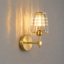 Arandela de Parede Nórdica em Cristal para Cabeceira - Ilúmine Decor
