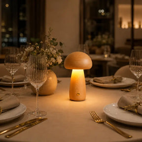 Luminária Decorativa para Mesa Cogumelo Madeira 3 Tons de Luz  Ilúmine Decor