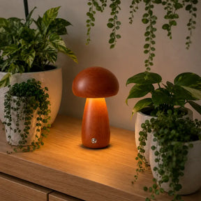 Luminária Decorativa para Mesa Cogumelo Madeira 3 Tons de Luz  Ilúmine Decor