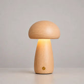 Luminária Decorativa para Mesa Cogumelo Madeira 3 Tons de Luz  Ilúmine Decor