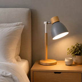 Luminária de Mesa Retrátil em Madeira Articulável 360° - IlúmineDecor
