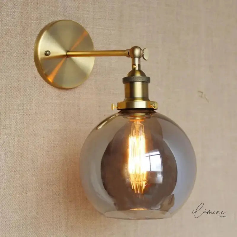 Arandela Industrial Dourada Metal e Vidro - Ilúmine Decor