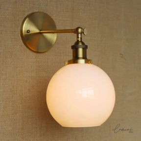 Arandela Industrial Dourada Metal e Vidro - Ilúmine Decor