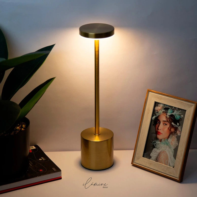 Luminária de Mesa Sem fio Dimerizável - Ilúmine Decor